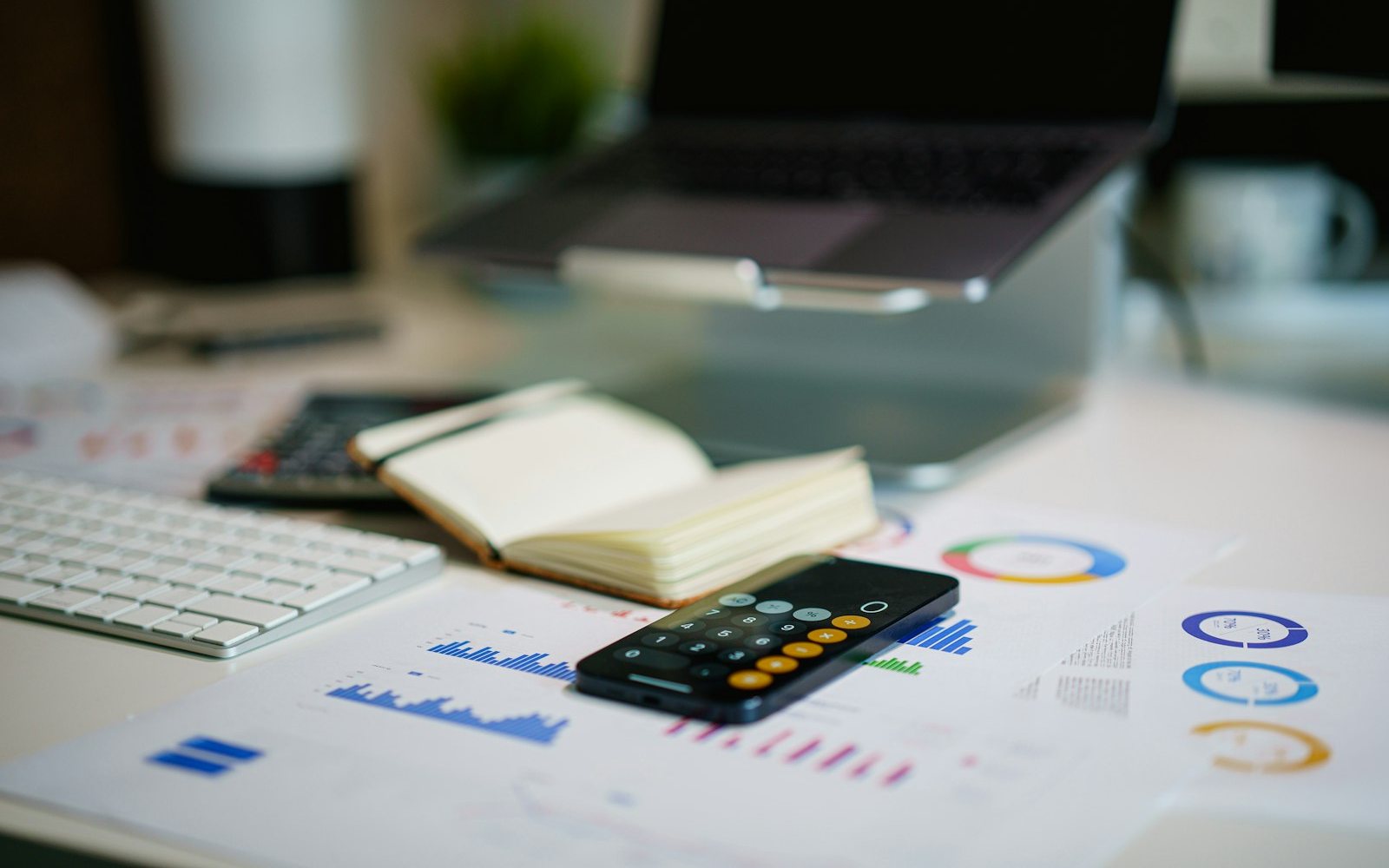 Calculatrice et rapports financiers - exigences des assureurs en cyberassurance